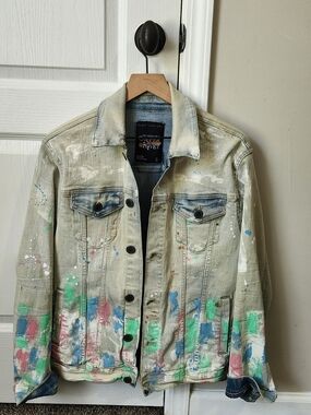 Copper Rivet Paint-Splatter Denim Jacket - Light Washed Blue